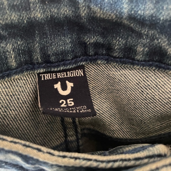 True Religion Cora Studded Mid Rise Straight leg Crop Jeans Size 25 - Picture 9 of 10